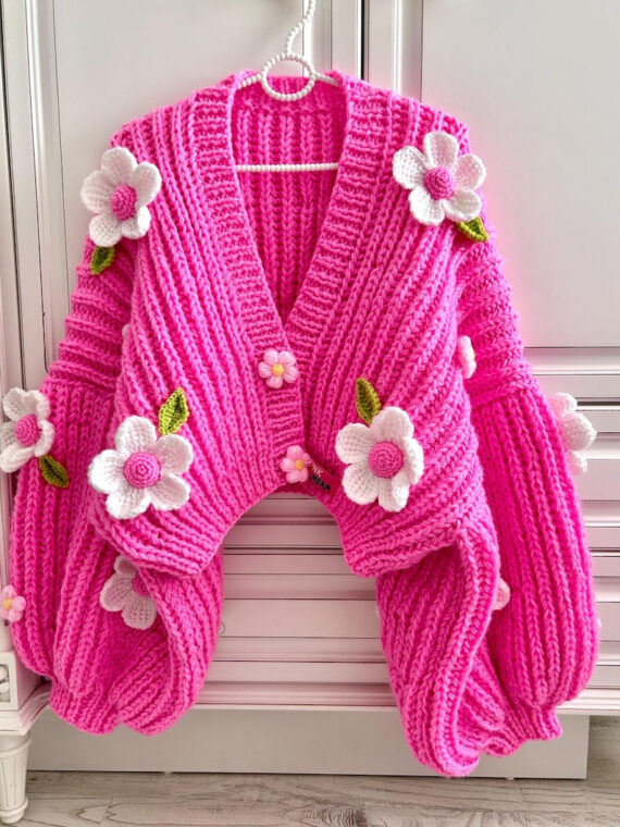 Pink daisy knit sweater A23